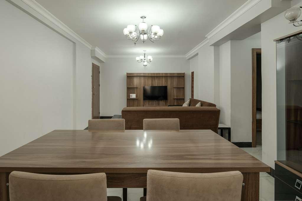 Golden Tulip Dar Es Salaam City Center Hotel Интерьер фото